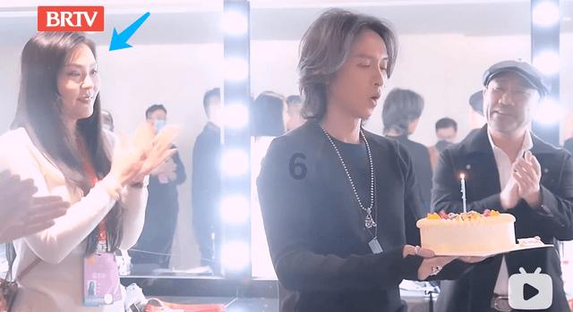 收集星星的高吉